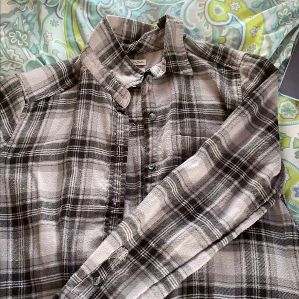 American Eagle Boyfriend Fit Flannel Lightly Worn!
